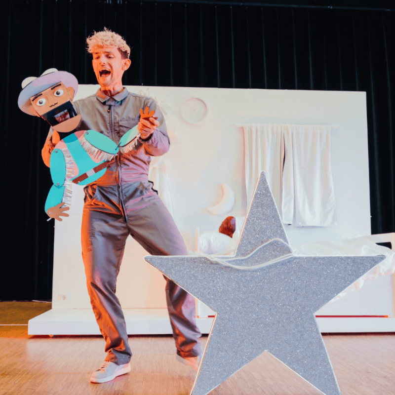 Theater voorstelling Sirius en de Spacecowboy (scene foto 4)