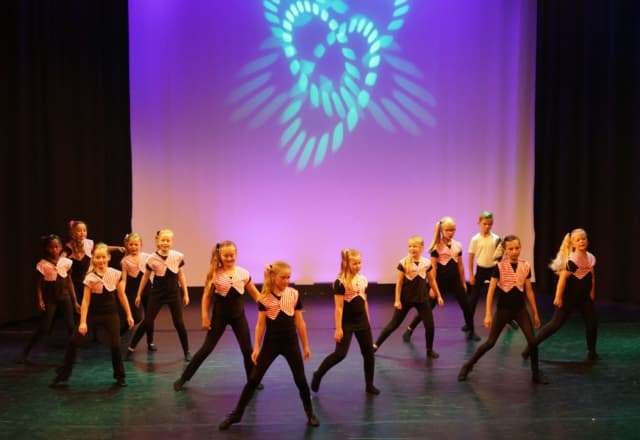Street jazz dansende groep