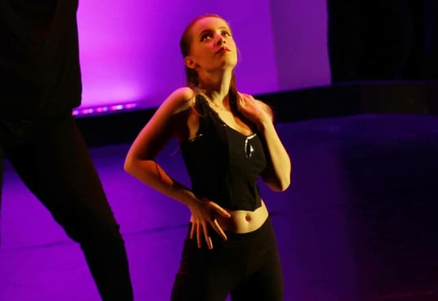 Street jazz dansende vrouw