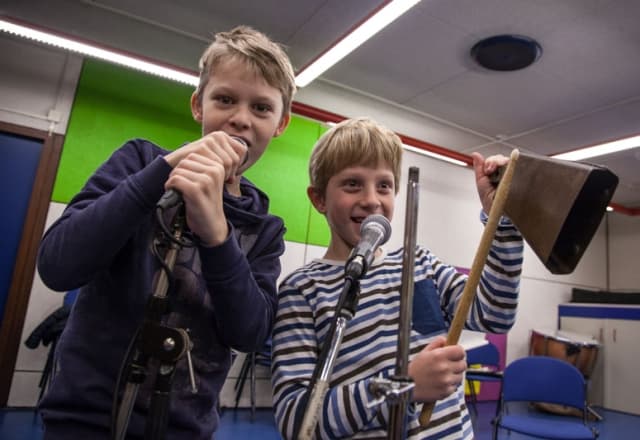 Zang lichte muziek (pop/jazz) kinderen spelen
